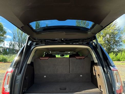 Used 2019 Chevrolet Tahoe Premier AWD/4WD image 9