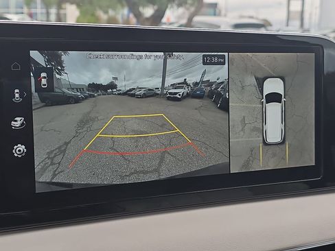 Used 2024 Hyundai Palisade Calligraphy image 24