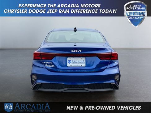Used 2023 Kia Forte LXS image 4