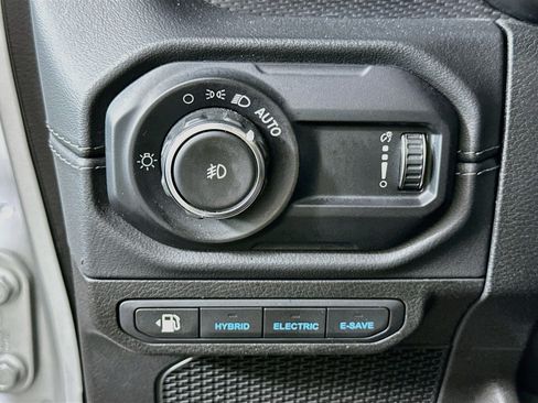 Used 2024 Jeep Wrangler Unlimited Rubicon 4xe AWD/4WD image 17