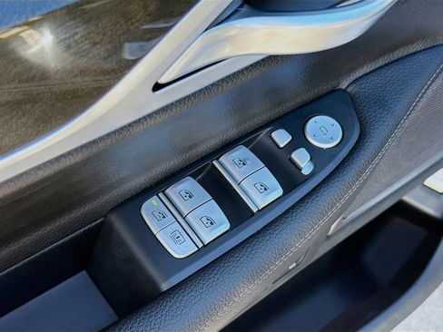 Used 2020 BMW 740i image 23