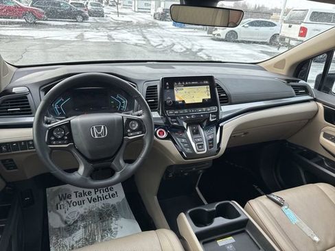 Used 2023 Honda Odyssey Elite image 32