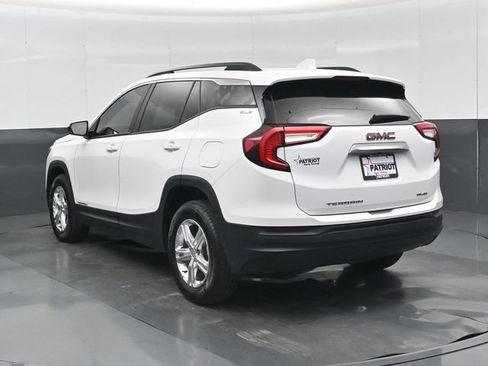Used 2022 GMC Terrain SLE w/ Driver Convenience Package AWD/4WD image 35