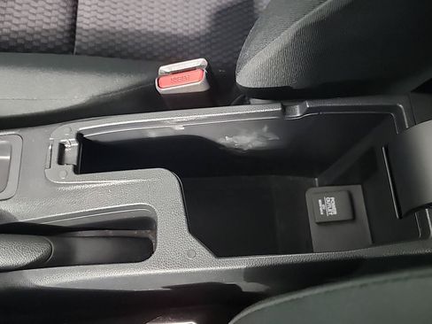 Used 2020 Honda Fit LX image 32