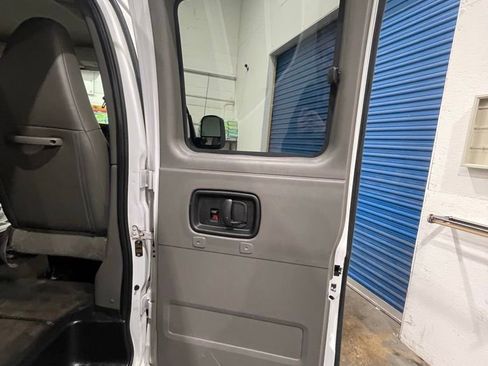 Used 2017 Chevrolet Express 3500 LT w/ LT Preferred Equipment Group image 22