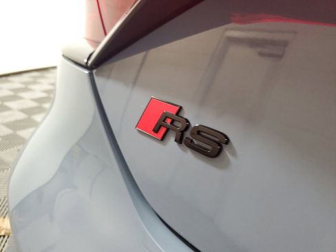 Used 2023 Audi RS e-tron GT w/ Carbon Performance Package image 8