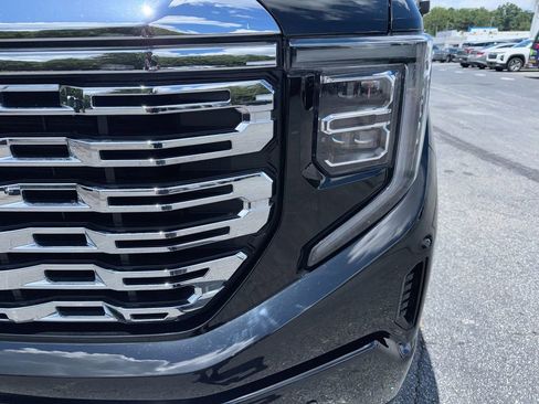 Used 2024 GMC Sierra 1500 Denali w/ Technology Package AWD/4WD image 10
