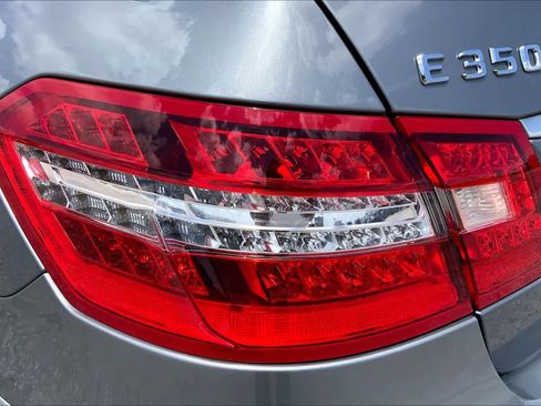 Used 2013 Mercedes-Benz E 350 Sedan image 28