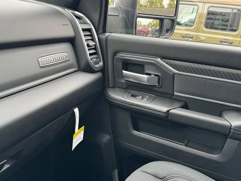 New 2026 RAM 2500 Big Horn AWD/4WD image 42