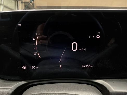 Used 2025 Buick Encore GX Preferred FWD image 36