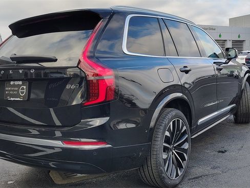 Certified 2025 Volvo XC90 B6 Plus image 3