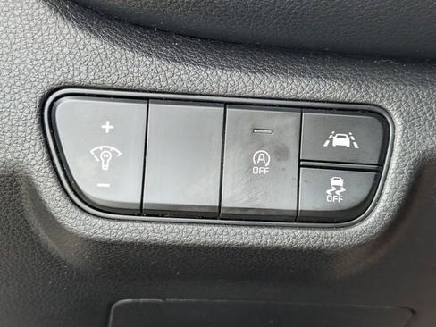 Used 2023 Kia Seltos LX AWD/4WD image 25