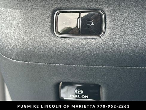 New 2026 Lincoln Navigator L Reserve AWD/4WD image 27