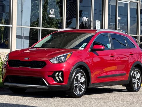 Used 2020 Kia Niro LXS FWD image 8