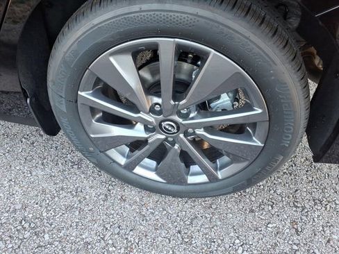 New 2026 Nissan Sentra SL w/ Floor Mat Package FWD image 4