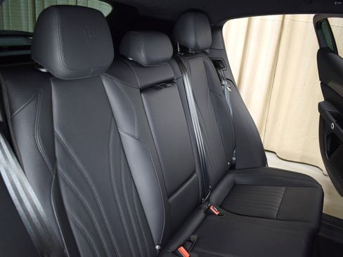 Certified 2024 Maserati Grecale GT image 20