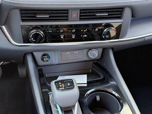 New 2026 Nissan Rogue S image 18