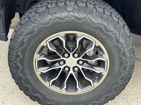 Used 2018 Chevrolet Colorado ZR2 image 28