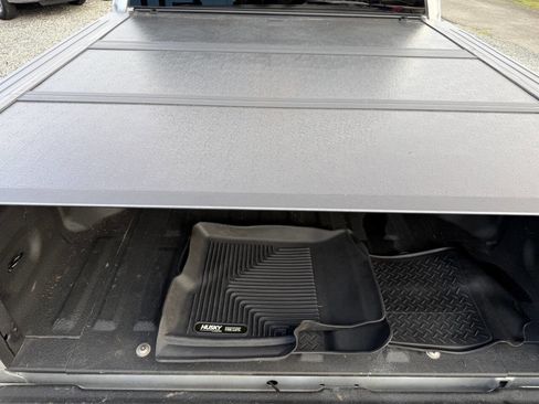 Used 2014 Ford F150 XLT image 12