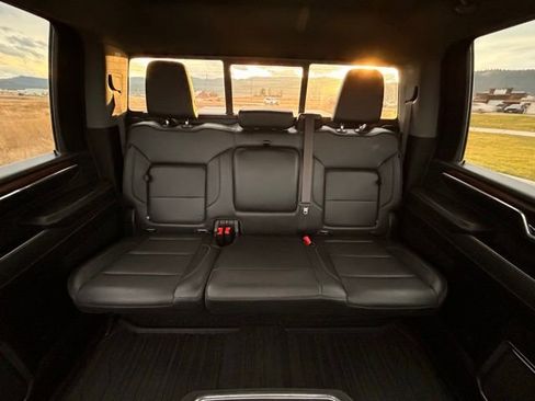 Used 2024 GMC Sierra 3500 Denali w/ Denali Reserve Package image 48