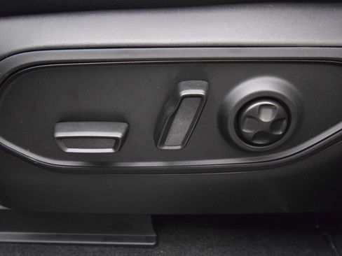 New 2026 Jeep Grand Cherokee L 4WD image 34