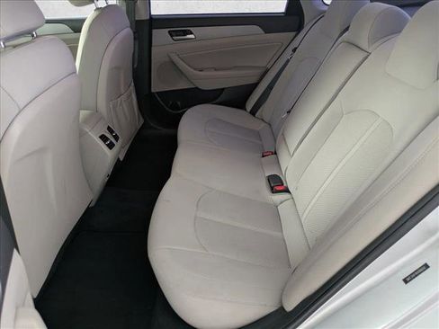 Used 2019 Hyundai Sonata SEL image 17