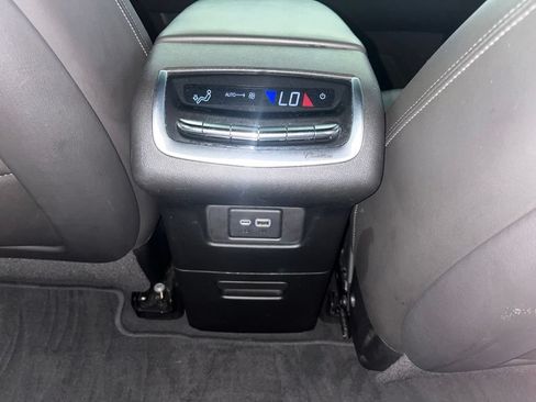 Used 2020 Cadillac XT6 Sport AWD/4WD image 31