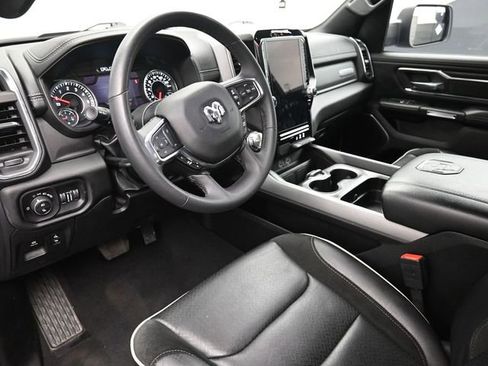 Used 2025 RAM 1500 Laramie image 12