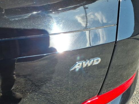 Used 2018 Hyundai Tucson SE image 11