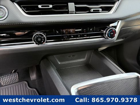 New 2026 Chevrolet Equinox LT w/ Midnight Edition AWD/4WD image 21