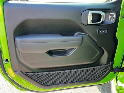 New 2025 Jeep Wrangler Rubicon w/ Safety Group image 18