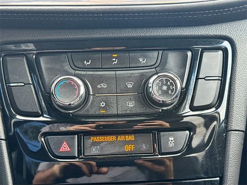 Used 2019 Buick Encore Preferred image 15