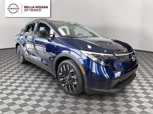 New 2026 Nissan Leaf Platinum+ w/ Cargo Package (Platinum+) FWD image 1