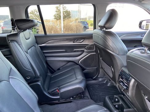 Used 2021 Jeep Grand Cherokee L Limited image 20