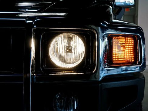 Used 2009 HUMMER H3 Alpha image 75