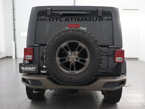Used 2016 Jeep Wrangler Unlimited Sahara AWD/4WD image 25