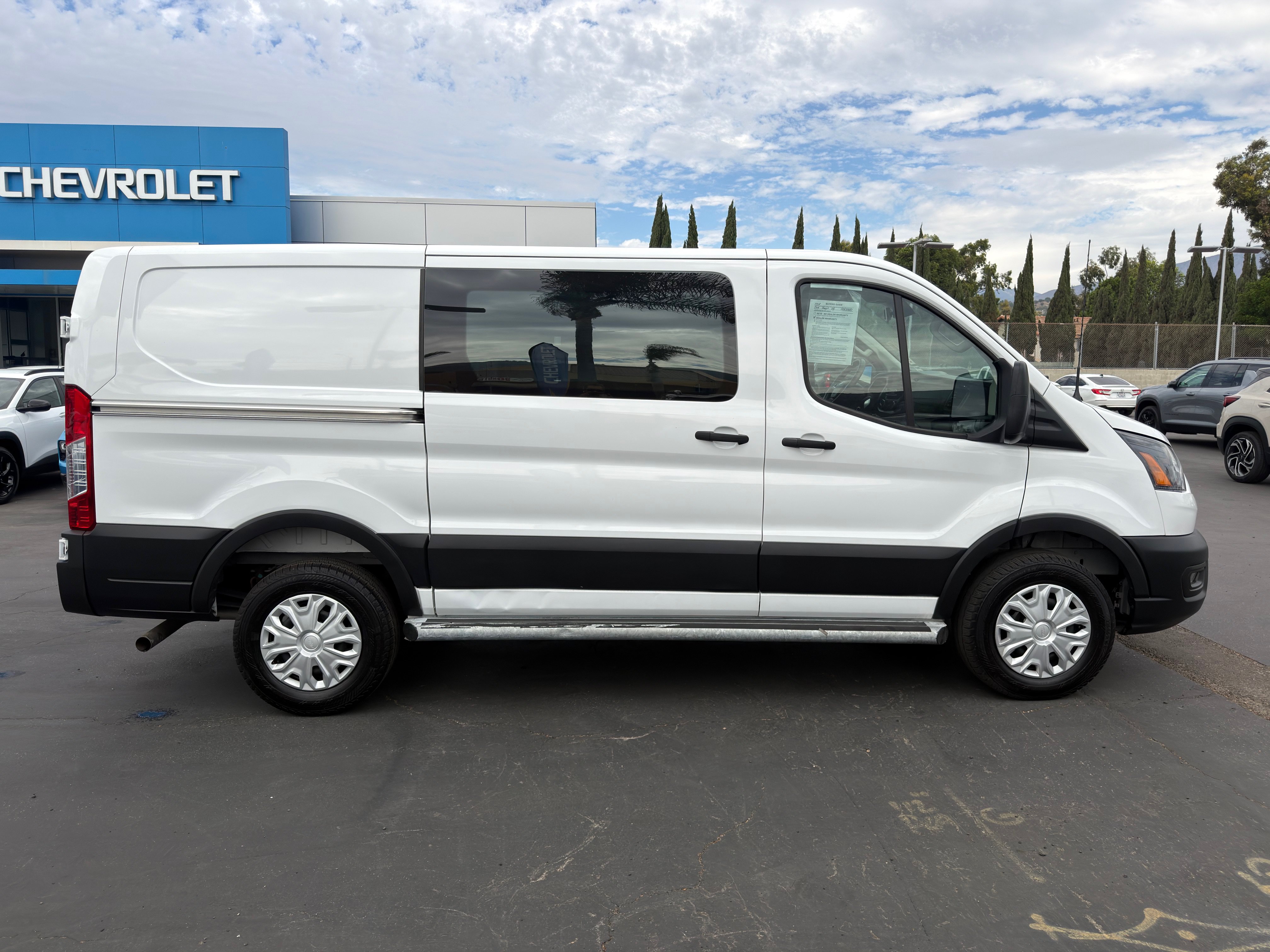 Used 2025 Ford Transit 250 Low Roof w/ Exterior Upgrade Package RWD image 9
