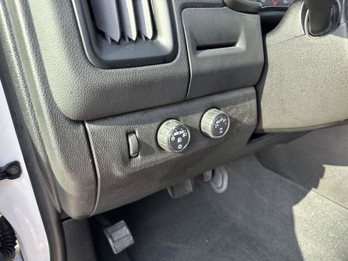 Used 2021 Chevrolet Colorado LT w/ LT Convenience Package AWD/4WD image 18
