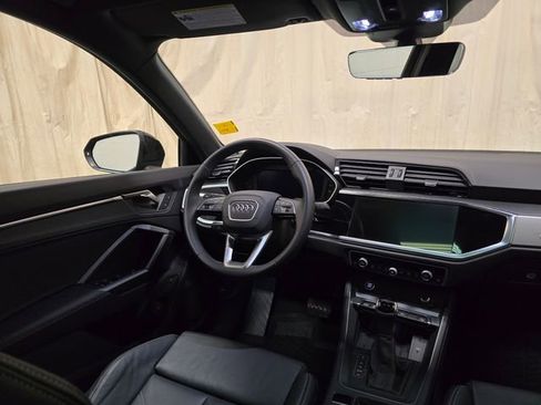 Used 2025 Audi Q3 2.0T Premium w/ Convenience Package image 38