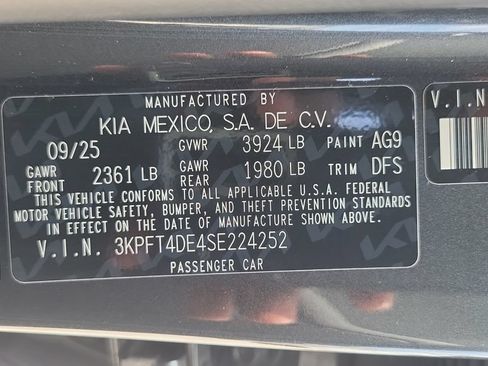 Used 2025 Kia K4 FWD image 24