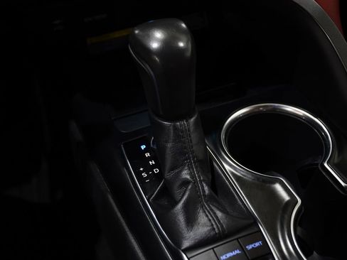 Used 2019 Toyota Camry XSE image 22