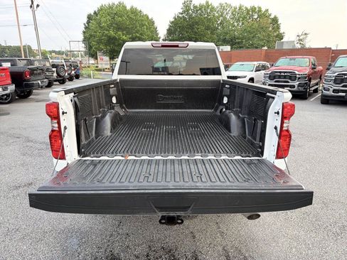 Used 2025 Chevrolet Silverado 2500 LT w/ Convenience Package AWD/4WD image 17