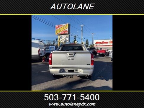 Used 2010 Chevrolet Avalanche LT w/ Luxury Package image 9