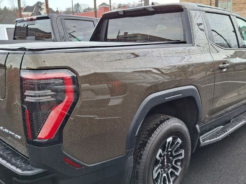 New 2026 GMC Sierra EV Elevation AWD/4WD image 7