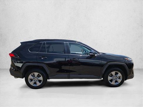 Used 2024 Toyota RAV4 XLE FWD image 4