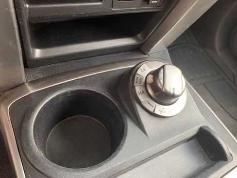 Used 2015 Toyota 4Runner SR5 image 34