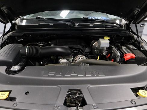 Used 2022 RAM 1500 Big Horn AWD/4WD image 12
