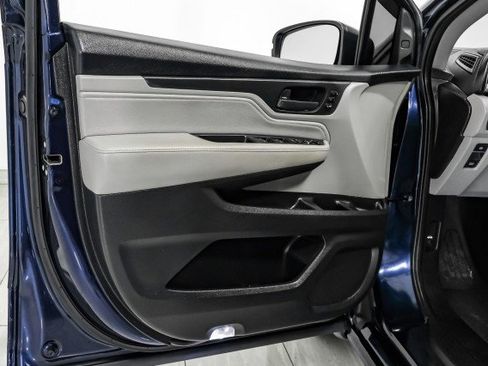 Used 2018 Honda Odyssey Touring image 40