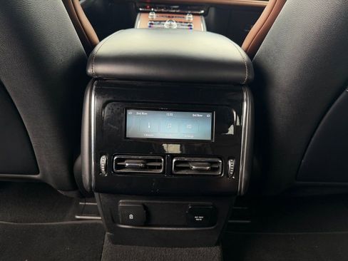 Used 2020 Lincoln Aviator Reserve RWD image 26