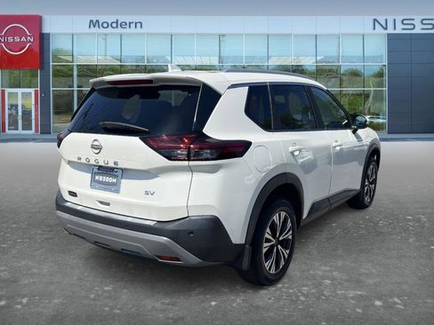 Certified 2023 Nissan Rogue SV w/ SV Premium B Package FWD image 5